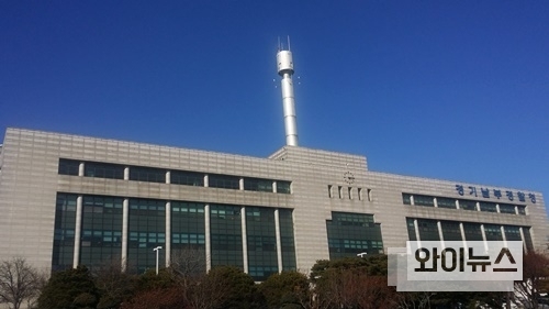 경기남부경찰청이 오는 7일부터 사고발생 지점, 상습 불법 주·정차 지점, 주·정차 단속 카메라 미설치 지점 등 취약 지점에 불법 주·정차 단속을 강화한다.