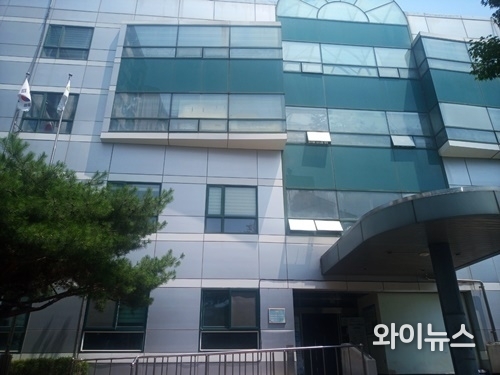 보훈복지타운 내 식당 건물 모습. 타운은 최근 입주민을 대상으로 1일 2식을 지원한다고 밝혔다. 급식은 본인부담금 1천원, 공단 4천원 부담으로 진행된다. 