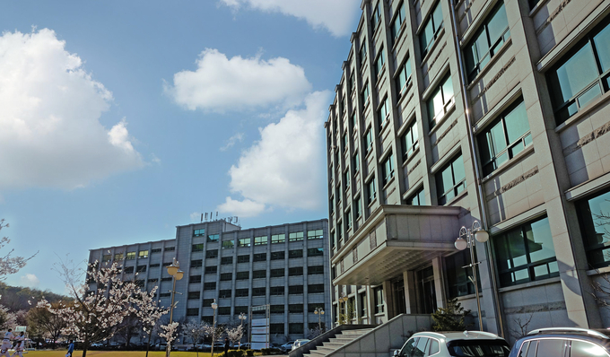 신경대학교가 화성의과학대학교로 교명을 변경한다고 밝혔다. 이로써 화성 소재 대학 중 유일하게 '화성'을 교명으로 사용하는 유일한 학교가 된다는 것. 