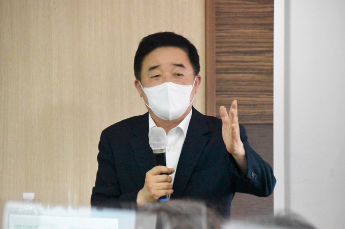 강득구 국회의원. 이미지 출처: 강득구 국회의원 네이버 블로그. 