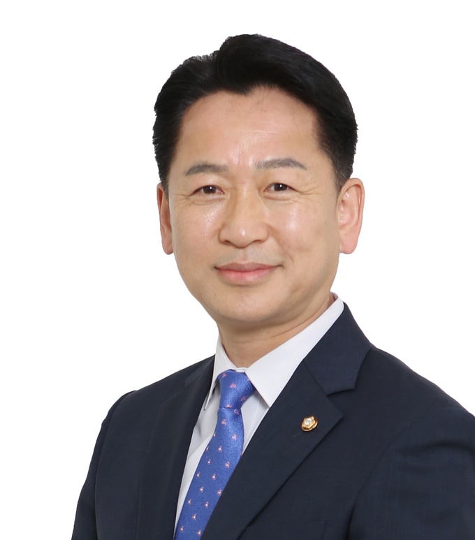 고용인 국회의원 