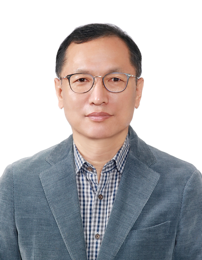 신해진 교수