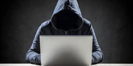 해커는 컴퓨터 시스템과 네트워크에 능숙하여 비표준적 방법으로 목표를 달성하는 기술 전문가를 이른다. 이미지: 픽사베이 