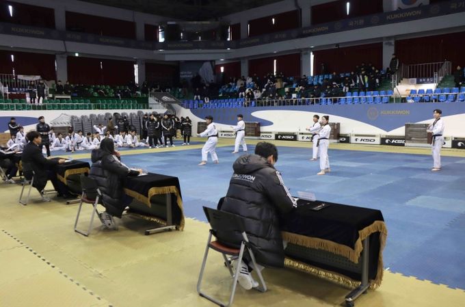 국기원이 2025년도 국기원 태권도시범단 상근 및 비상근 단원 선발을 위한 실기전형을 실시했다.