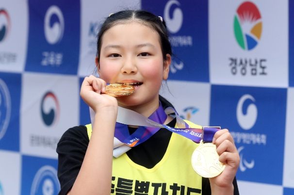 김하린, 금빛질주 2관왕