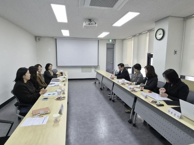 수원시가 ‘경기도·경기복지재단 찾아가는 맞춤형 돌봄통합지원 컨설팅’에 참여하고 있다.