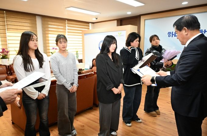 평창군, 2026년 직장운동경기부 레슬링팀 임용장 수여식