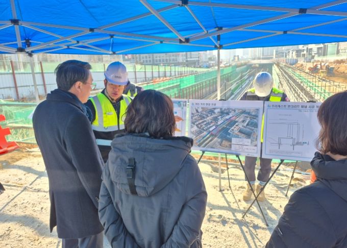 정약용공원 조성사업지를 방문한 김상수 부시장